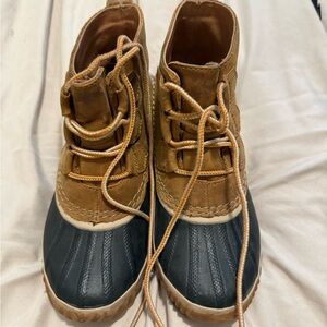 Sorel Tan and Black Duck Boots
